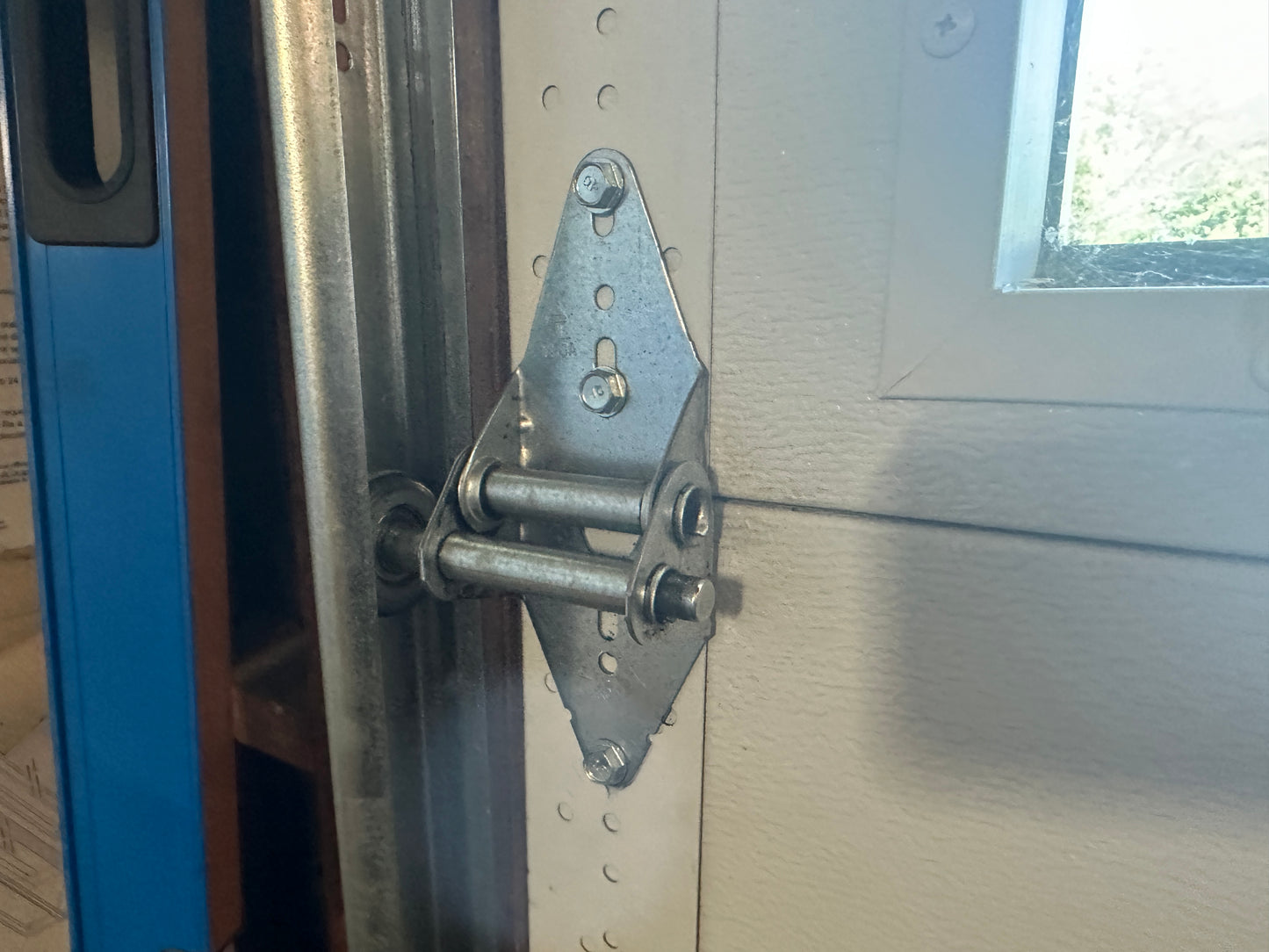 Garage Door #3 Hinge 14 GA Standard